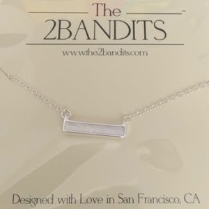 2Bandits Athens IRIDESCENT stone necklace